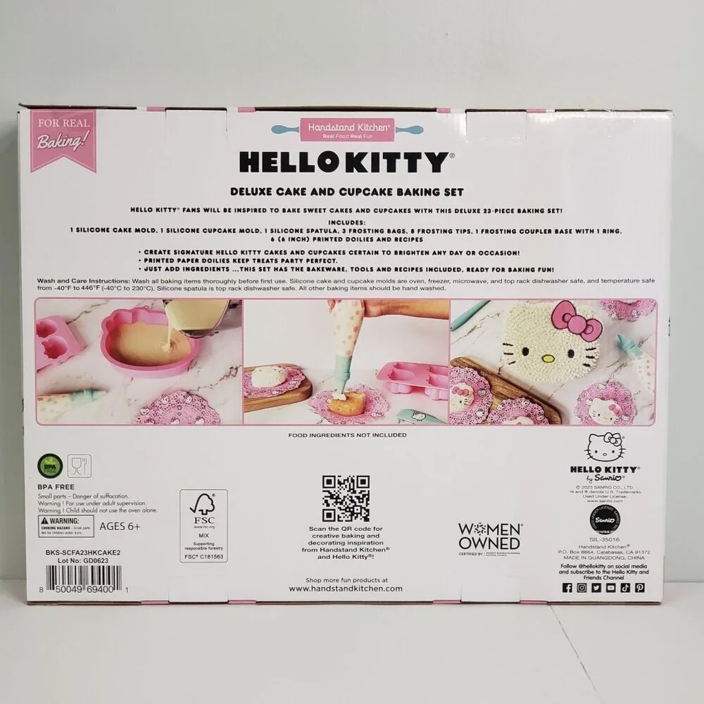 Hello Kitty Sanrio Shaped 23 PC Baking Gift Set Cake & Cupcake Silicone Mold NEW